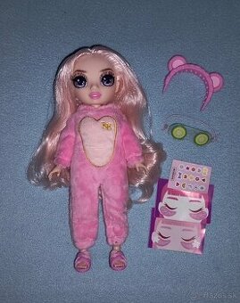 Rainbow junior high Bella Parker