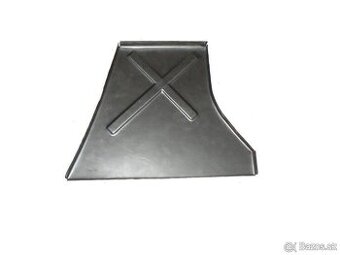 Tatra 613 - podlahy pod autobaterii