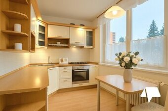 Predaj veľký 3-izbový byt Nitra- Chrenová, balkón a sklad- 8