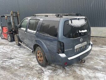 Nissan pathfinder