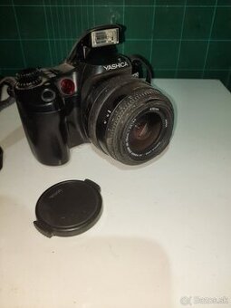 Yashica 300 zrkadlovka auto focus na film.