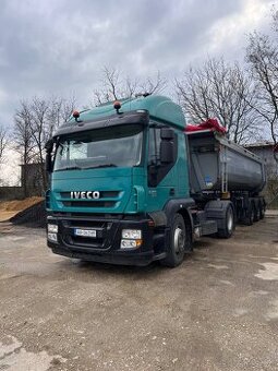 Tahač Iveco 420 + naves