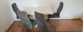 Jedalensky stol a stoliky