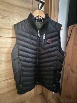 moncler vesta