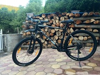 Predám horský bicykel Giant Talon 29 s doplnkami