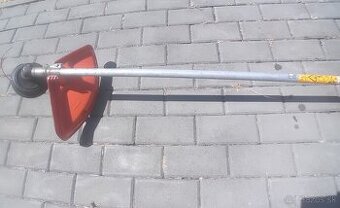 Krovinorez Husqvarna 323r