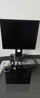 Predam 19" LCD monitor Dell P1917Sf
