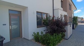Prenájom 2i bytu so záhradou, Galanta – Mládežnícka štvrť