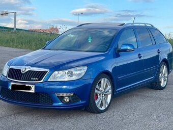 ŠKODA OCTAVIA 2 RS DSG 2,0 tdi 125 kw Race Blue WEBASTO