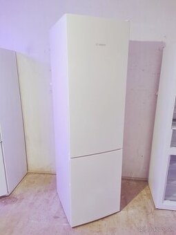 Predám chladničku Bosch 200cm