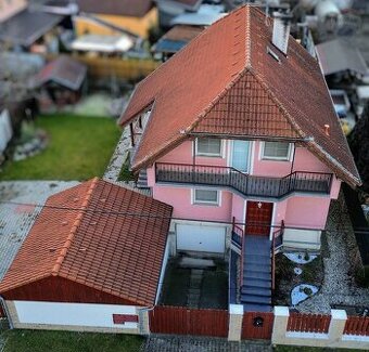 REZERVOVANÉ- Predaj domu (4 izby) 290m2 , Dunajská Streda