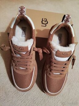 Predám dámske topánky UGG