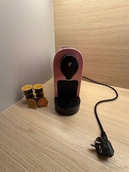 Tchibo Cafissimo PURE+ cherry (ružové)Kávovar na kapsuly