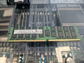SK Hynix 32GB DDR4-2133 LRDIMM PC4-17000P-L Quad Rank x4