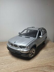 BMW X5 1:18 Welly - 1