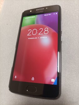 Motorola e4