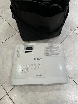 Projektor EHTW740 - 1