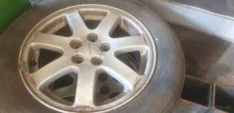 Elektróny Subaru.