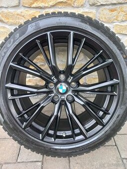 BMW 3 G20 zimní sada 796 dvourozměr 225/45 a 255/40 R18