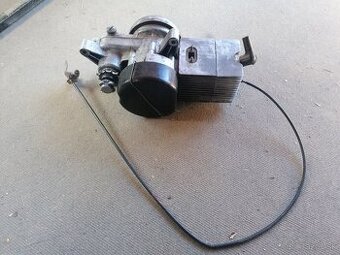 Motor na Babettu 207