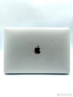 Macbook air M1 13,3" 256gb Silver 2020 / Záruka 12 mes.