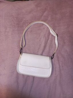 Biela ekokožená kabelka od ukrajinskej značky Katy Soho