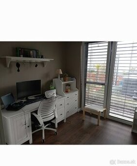 Ikea písací stôl HEMNES