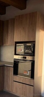 Predam novu mikrovlnnu ruru