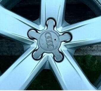 Hviezdicové pukličky krytky kolies do AUDI elektrónov