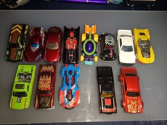 Predám autíčka Hotwheels 2