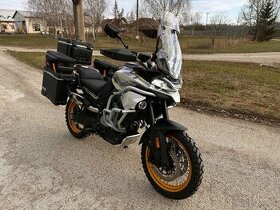 CF Moto 800MT touring