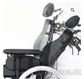 Polohovací invalidný vozík