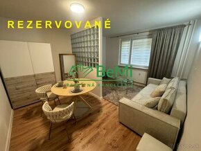 REZERVOVANÉ - Exkluzívne na prenájom – moderný 2 izbový byt  - 1