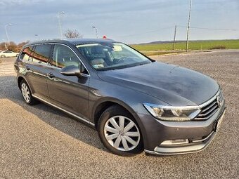 WV Passat variant 2015 2.0TDi DSG vyhrievany volant