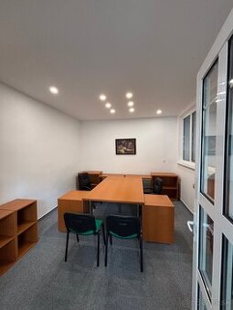 Prenajmem zrekonštruovanú kanceláriu – 42 m²