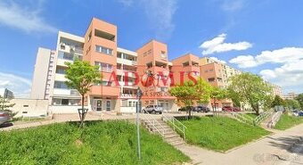 moderný a veľký 3-izb byt 81m2, loggia, pivnica, parkovanie,
