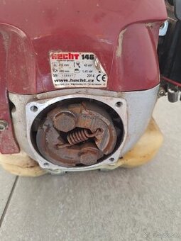 Motor krovinorez
