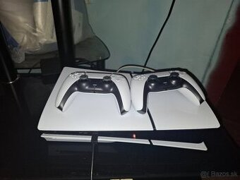 predám ps5 úplne novú hral som na nej cca 2hodky 2r zaruka