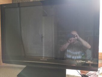 Televízor