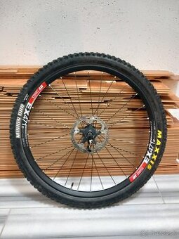 Predne koleso 26 DT SWISS