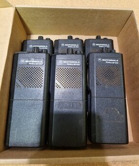 Motorola Radius HP 300 vysielačky