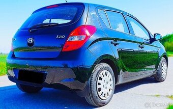 Hyundai i20, 1.2i, 57 kW (77 hp)