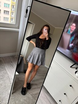 siva skladana mini sukna