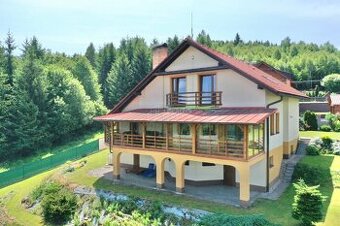 Jedinečný rodinný dom s úžasným výhľadom v obci Zákopčie - c