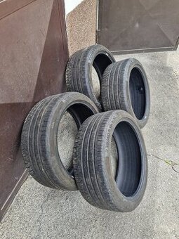 235/40 R19 Continental letné