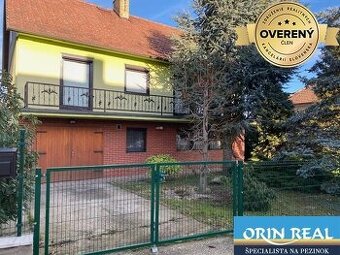 Čarovný útulný domček s vinicou v Modre časti Kráľová 962m2