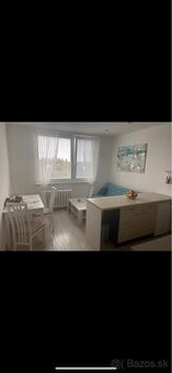 Prenajom 1-izboveho bytu na Chrenovej