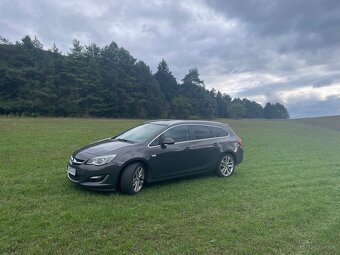 Opel Astra ST 1.6 Turbo 125Kw benzin