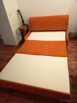 Darujem za odvoz dvojmiestny gauč.