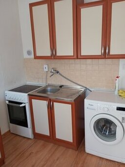 Predám el sporák, slrinky